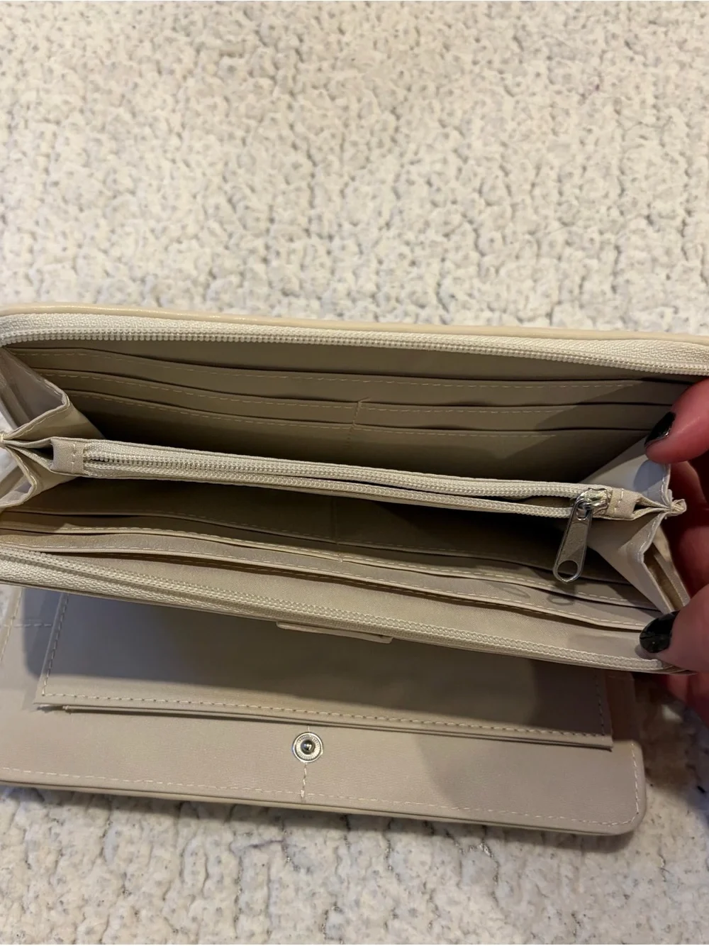 Etienne Aigner Cream Leather Continental Zip Around Wallet Vintage With Box